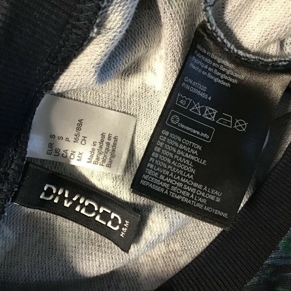 H&M Divided Floral Navy Blue Sweatshirt Oversize S - Picture 6 of 7